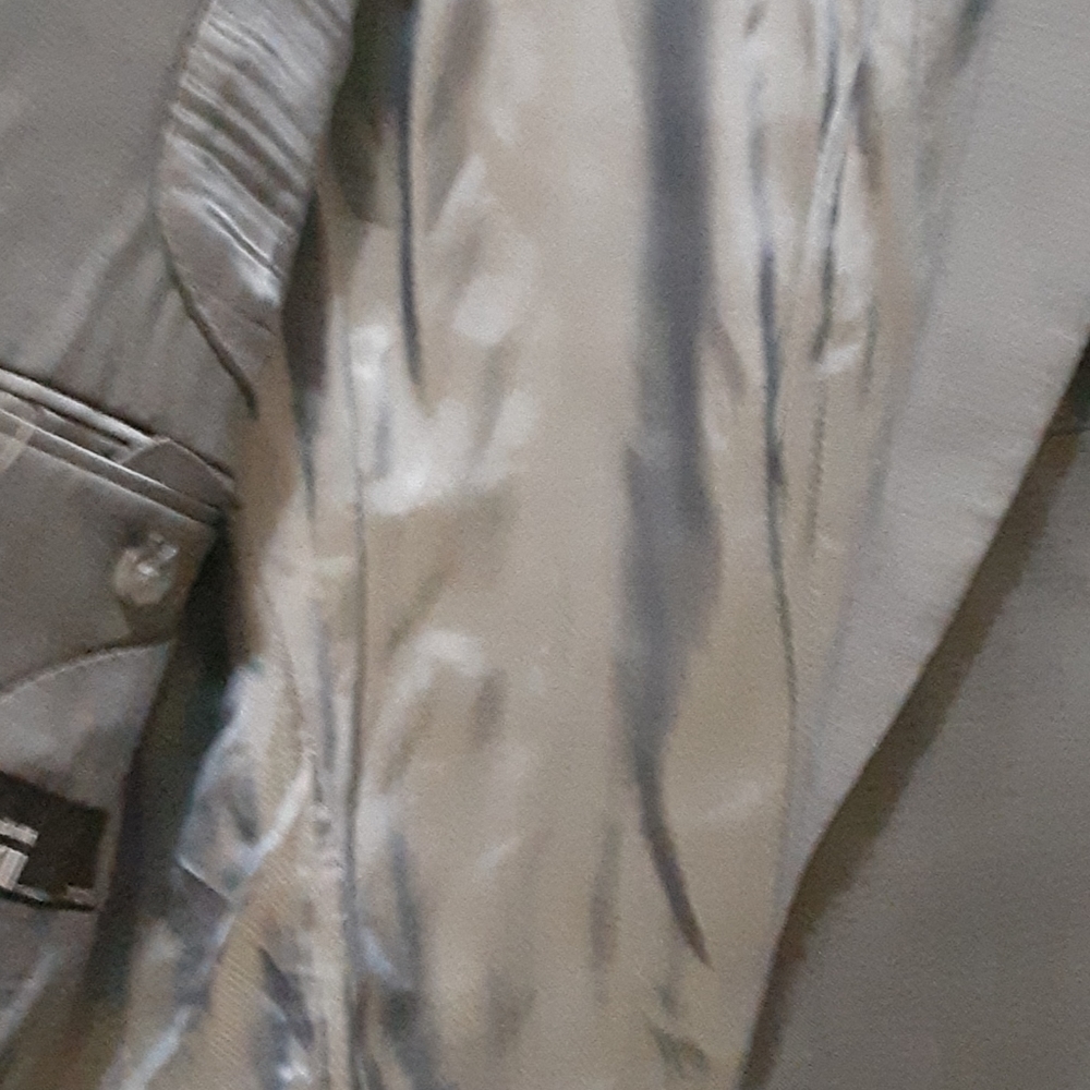Blazer - Picture 4 of 4